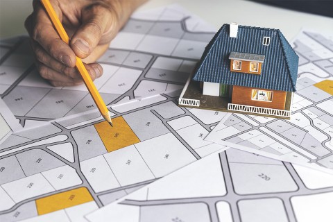 Grundstückspläne mit Modellhaus