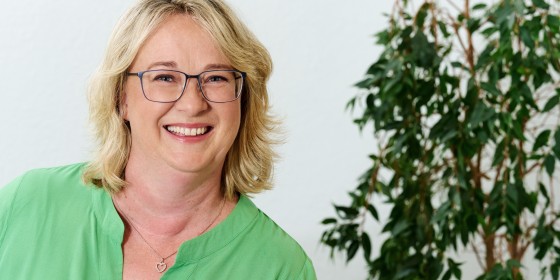 Annett Ernstreiter, Steuerfachangestellte, Haar