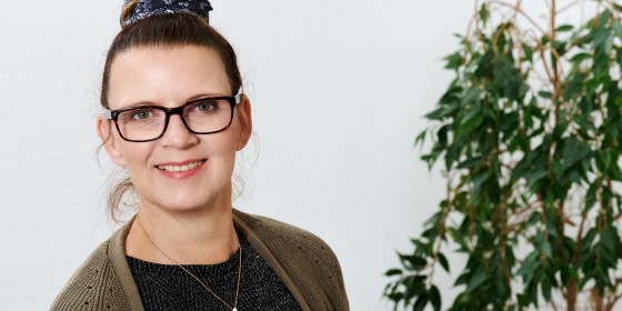 Anke Rathje, Lohnfachassistentin, Haar